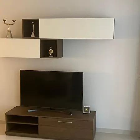Apartamento Holiday Atalaya 3 Habitaciones,2 Banos, Espectacular , Wifi * Estepona